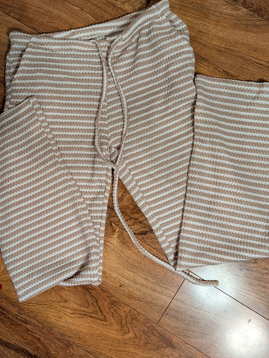 Pants - Striped Knit Lounge Pants in Beige and White